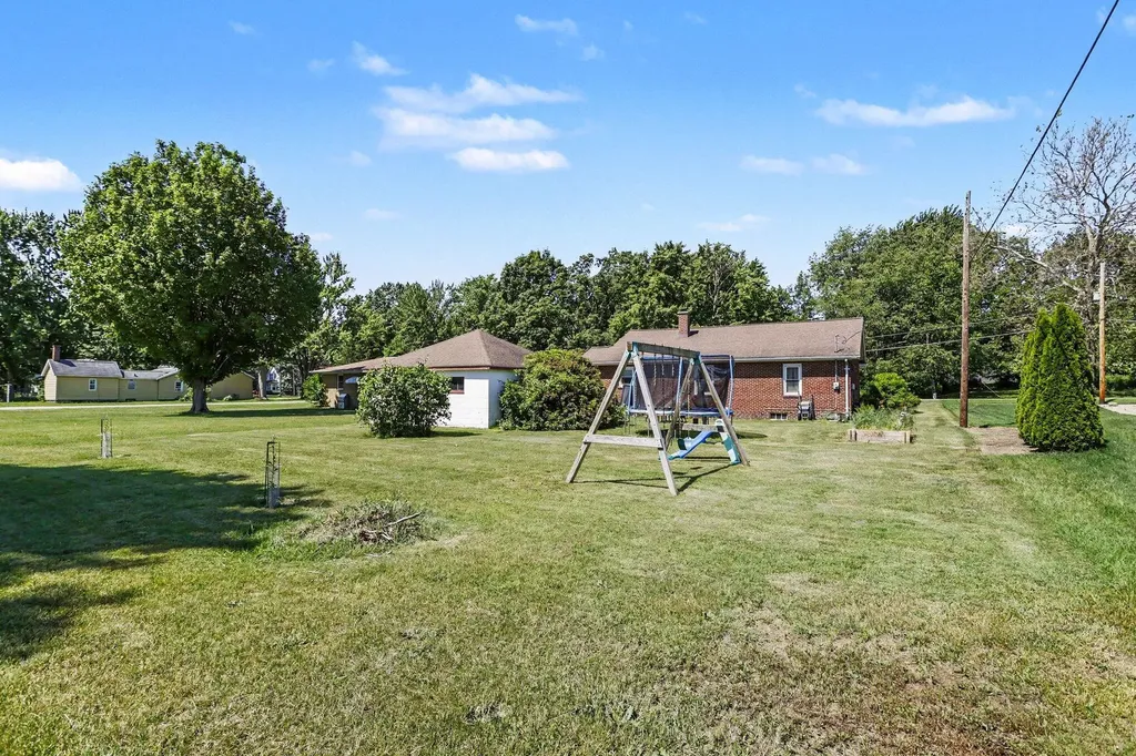 5209 S Roosevelt Road Lincoln Charter Township MI 49127