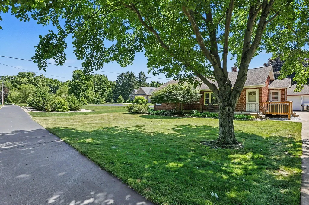 5209 S Roosevelt Road Lincoln Charter Township MI 49127