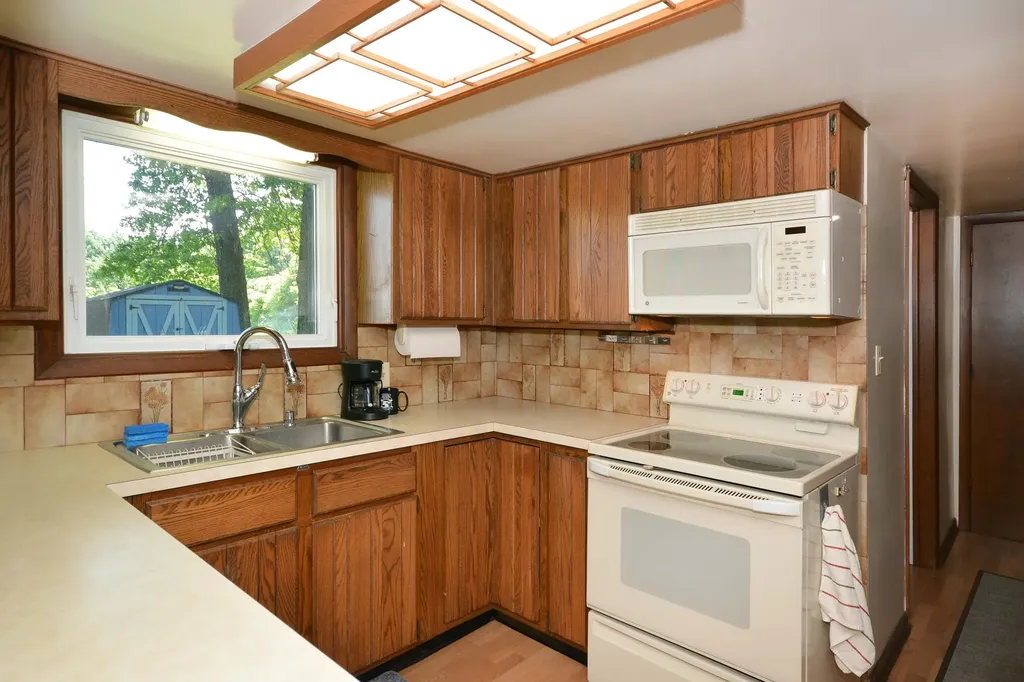 50829 Barber Street Paw Paw Township MI 49079