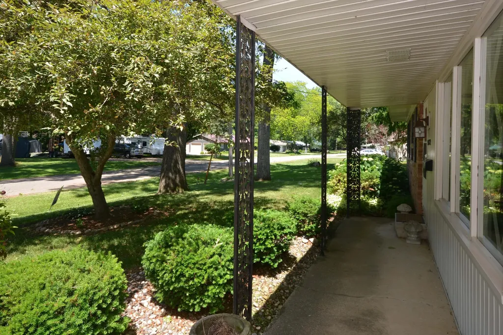 50829 Barber Street Paw Paw Township MI 49079