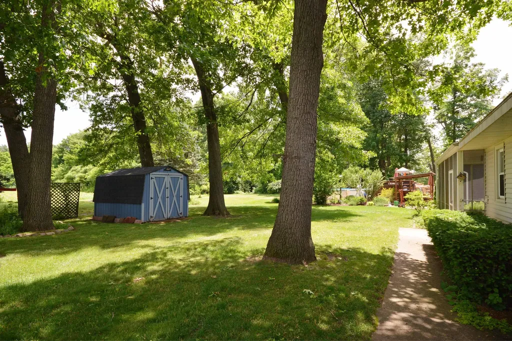 50829 Barber Street Paw Paw Township MI 49079