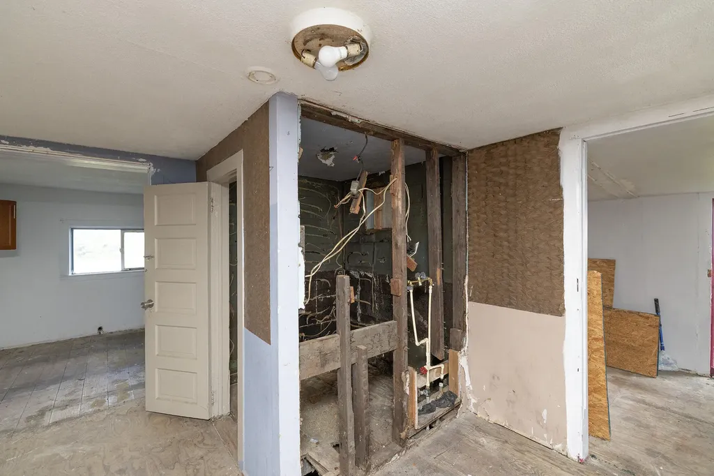 123 Hilltop Lane Cassopolis Village MI 49031