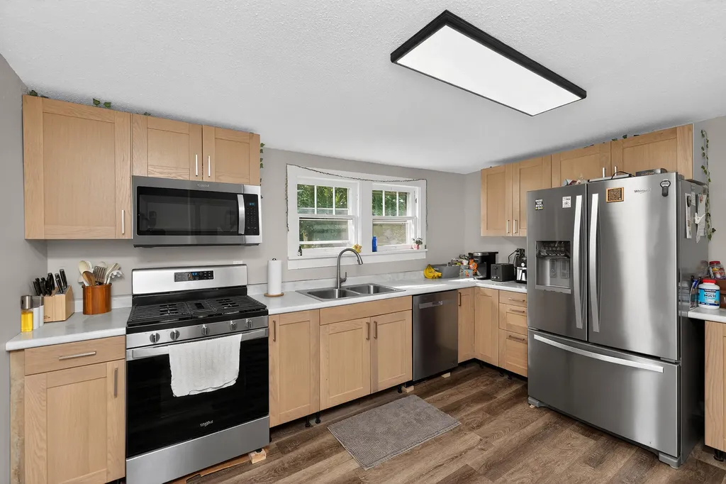123 Hilltop Lane Cassopolis Village MI 49031