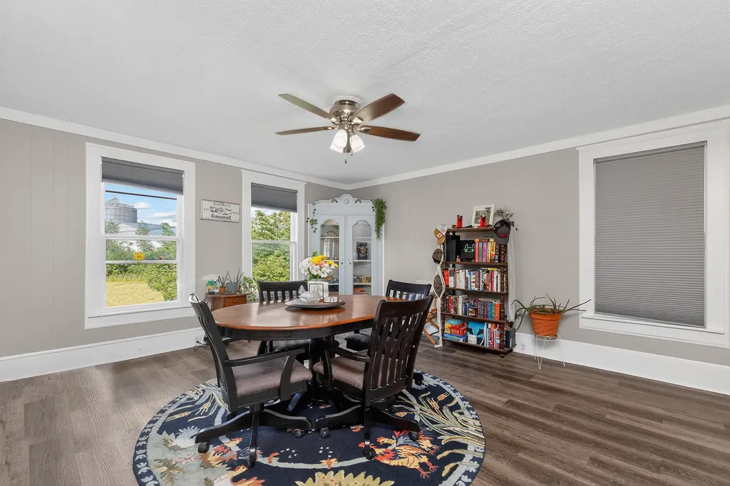 123 Hilltop Lane Cassopolis Village MI 49031