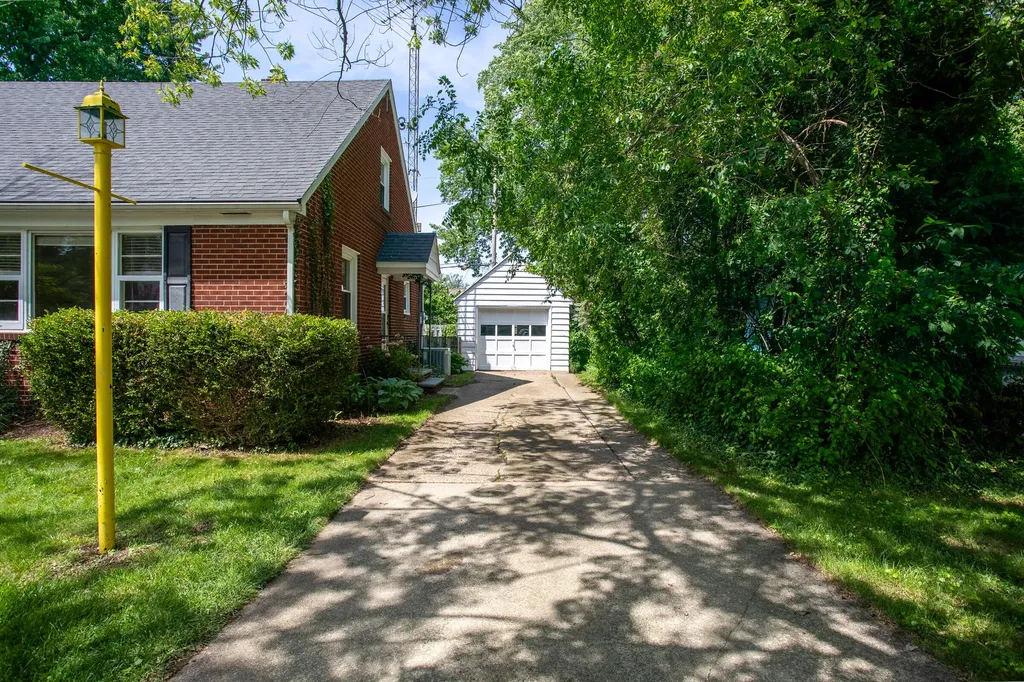 519 Granada Avenue St. Joseph City MI 49085