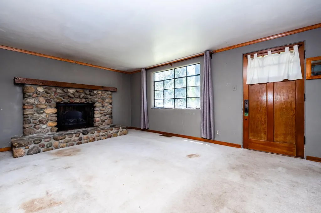 312 W Chicago Street Buchanan City MI 49107