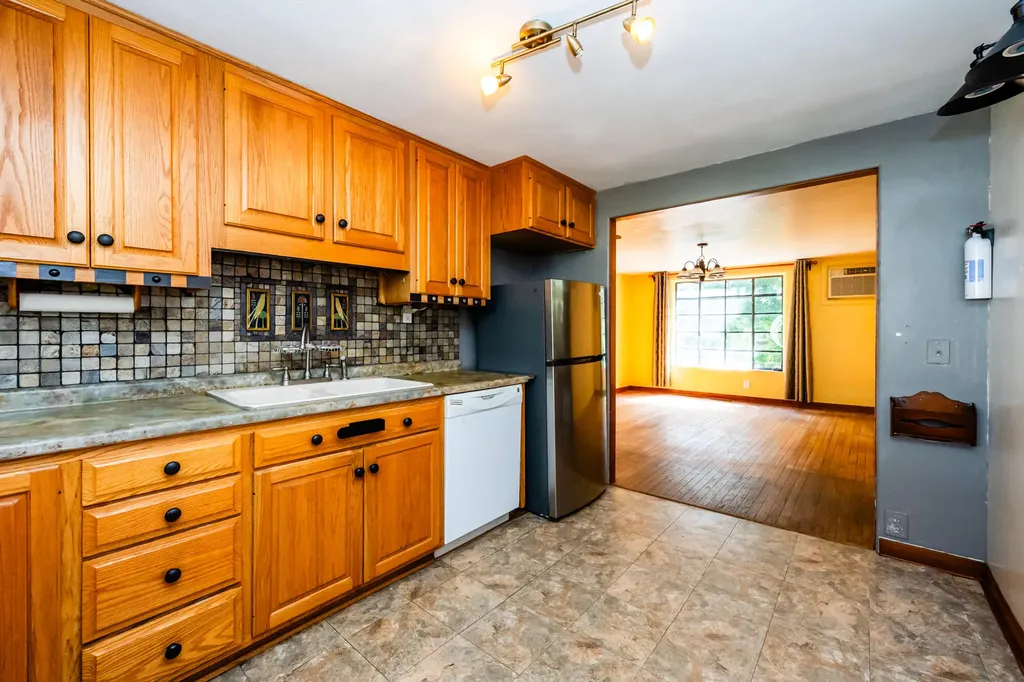 312 W Chicago Street Buchanan City MI 49107