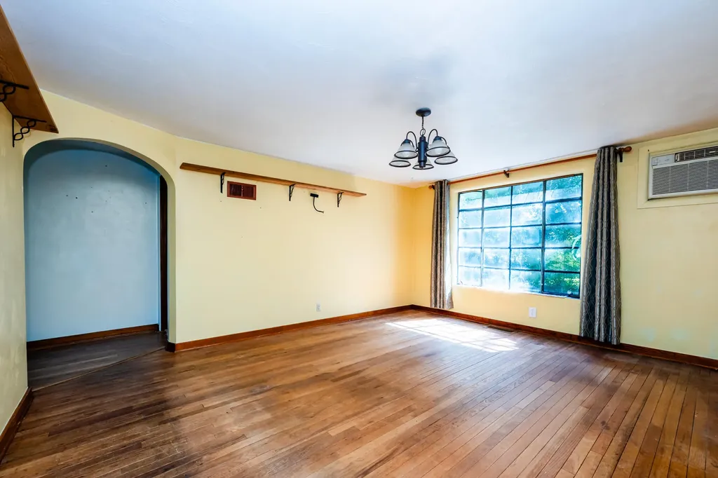 312 W Chicago Street Buchanan City MI 49107