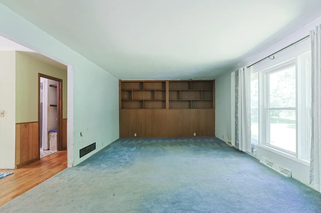6408 Spaulding Avenue Chikaming Township MI 49125