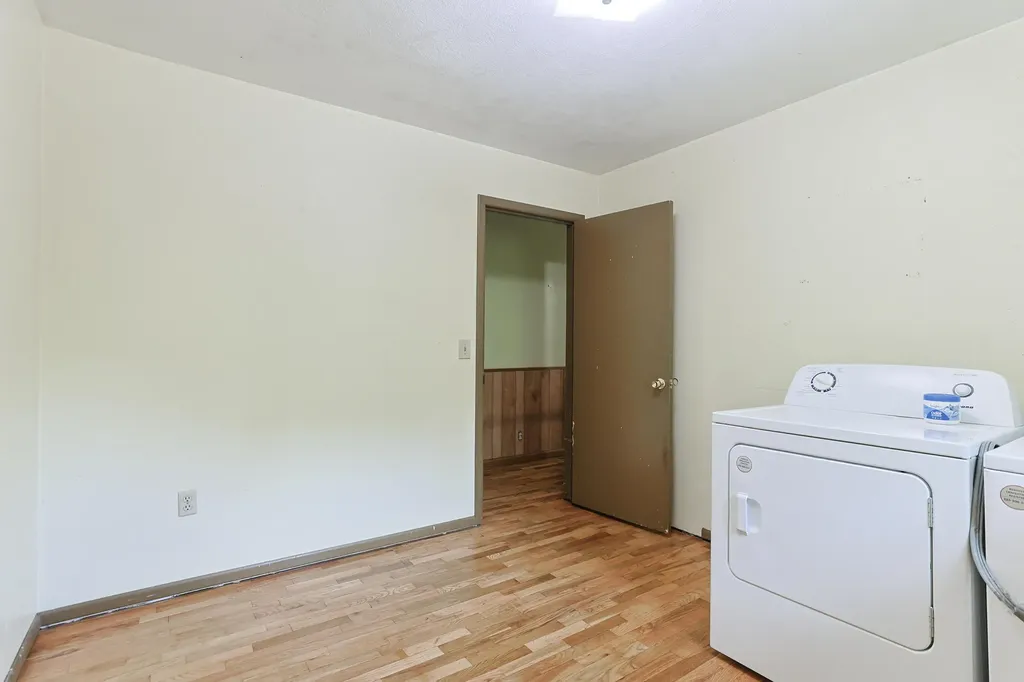 6408 Spaulding Avenue Chikaming Township MI 49125