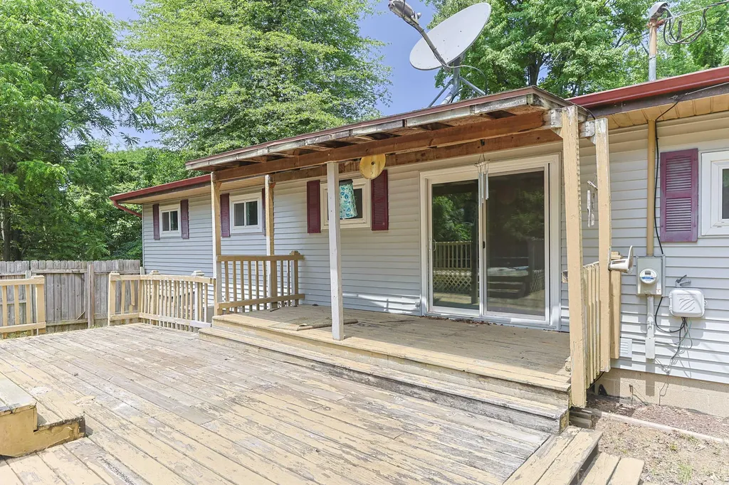 6408 Spaulding Avenue Chikaming Township MI 49125
