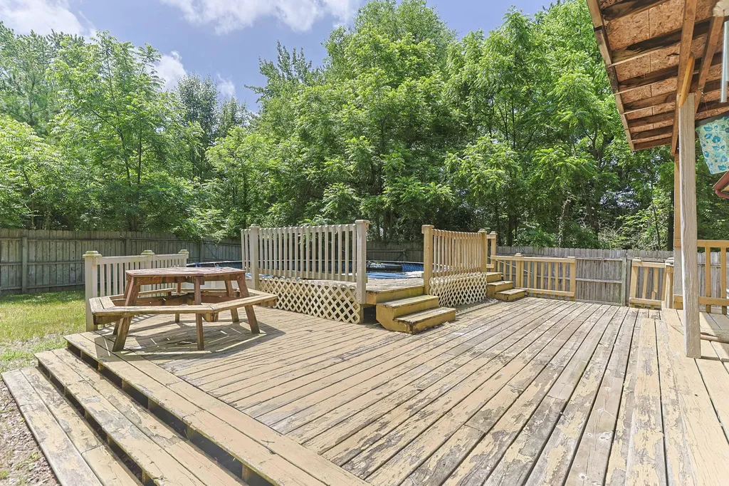 6408 Spaulding Avenue Chikaming Township MI 49125
