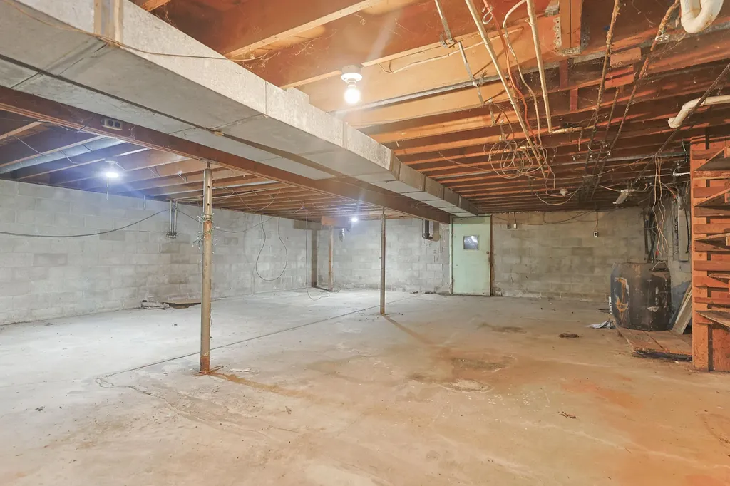 6408 Spaulding Avenue Chikaming Township MI 49125