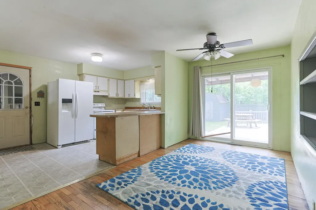 6408 Spaulding Avenue Chikaming Township MI 49125