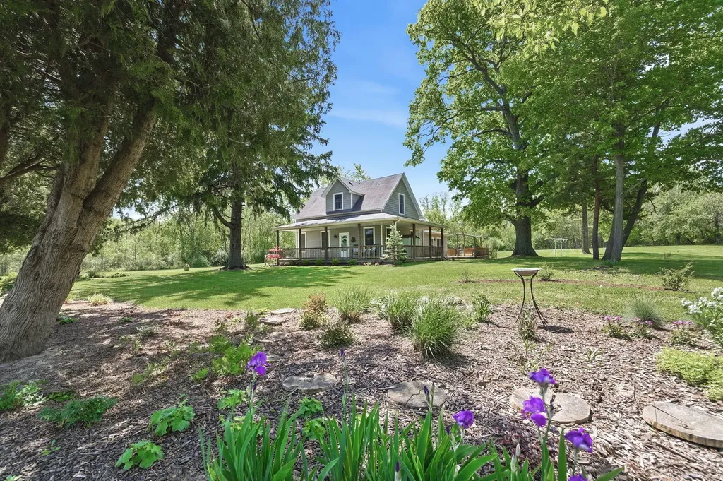 7780 W East Road Chikaming Township MI 49128