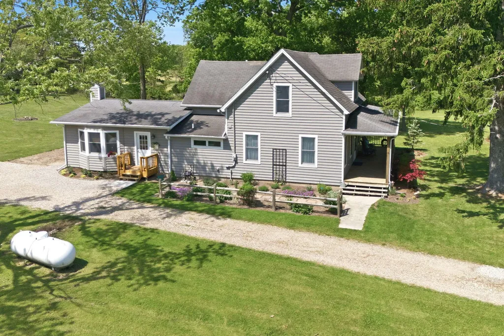 7780 W East Road Chikaming Township MI 49128