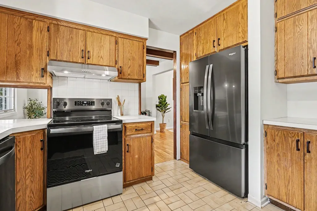 2946 Windsor Drive St. Joseph Charter Township MI 49085