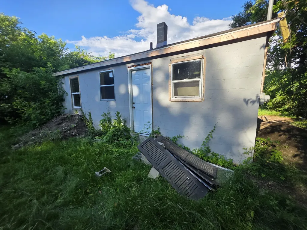 336 S Crystal Avenue Benton Charter Township MI 49022