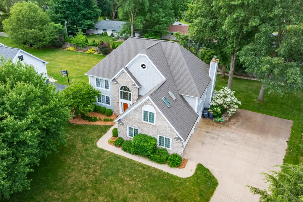 2166 Alpine Court Lincoln Charter Township MI 49127