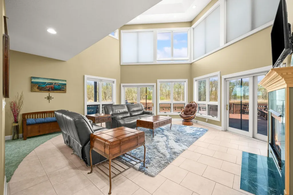 2349 Riverside Pointe Drive St. Joseph Charter Township MI 49085