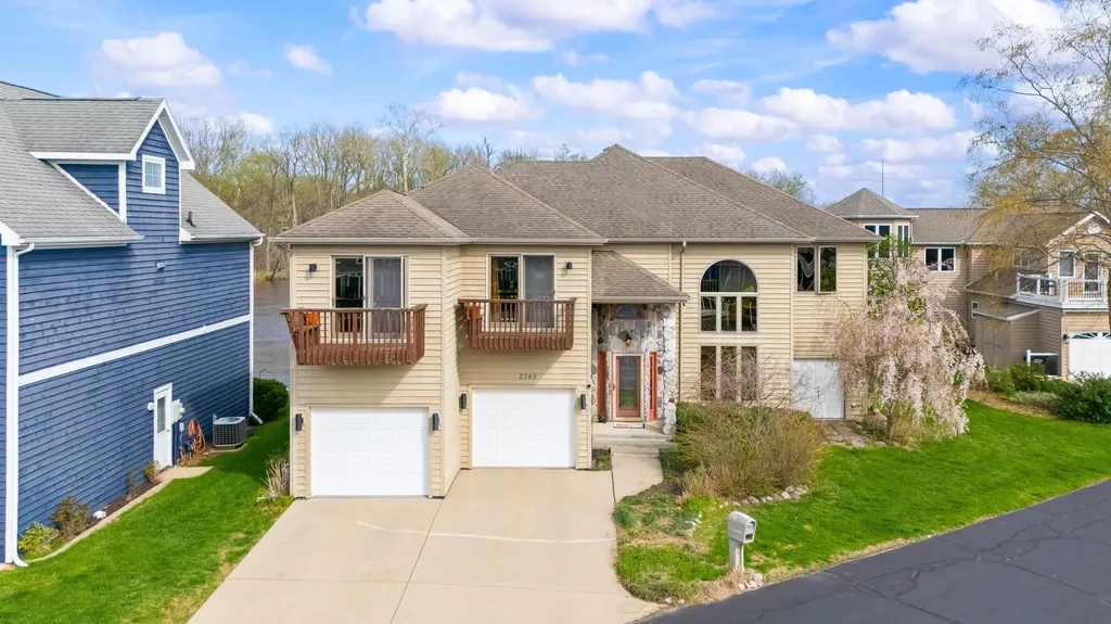 2349 Riverside Pointe Drive St. Joseph Charter Township MI 49085