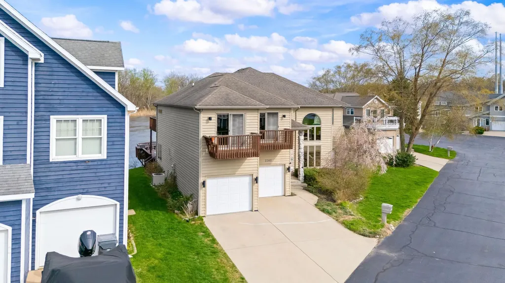 2349 Riverside Pointe Drive St. Joseph Charter Township MI 49085