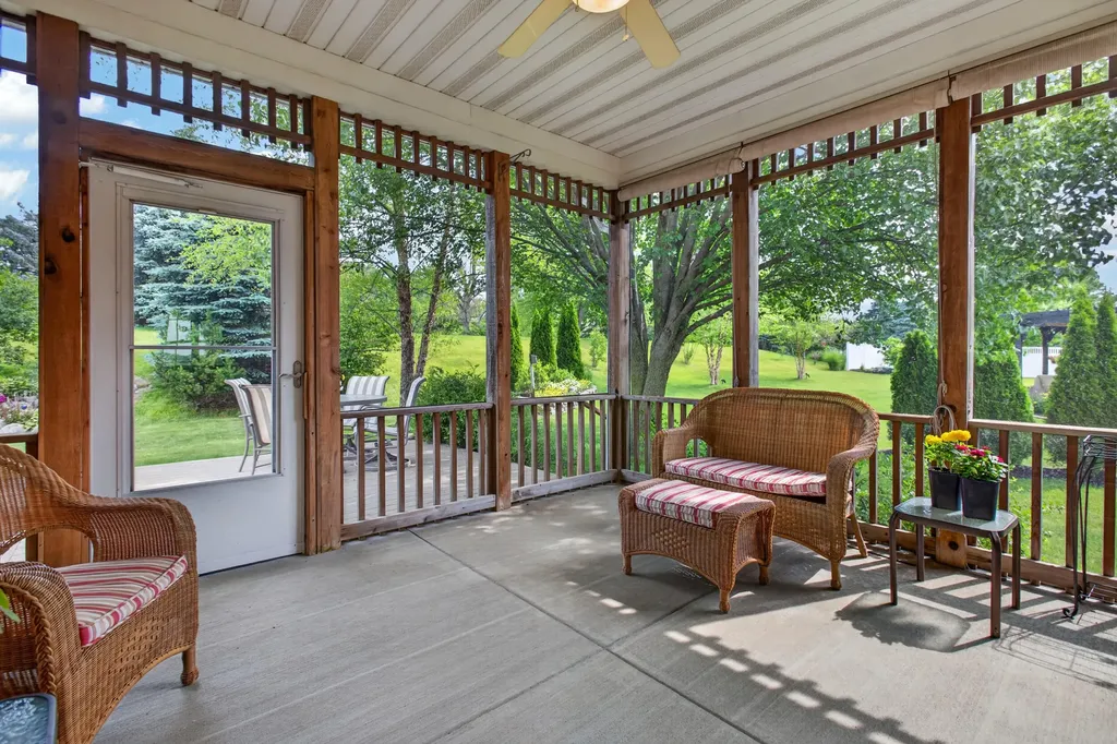 1563 Prairie Drive Royalton Township MI 49085