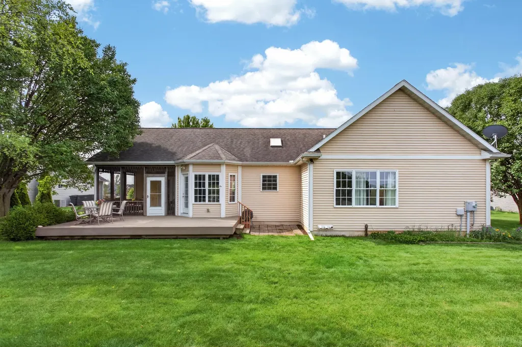 1563 Prairie Drive Royalton Township MI 49085
