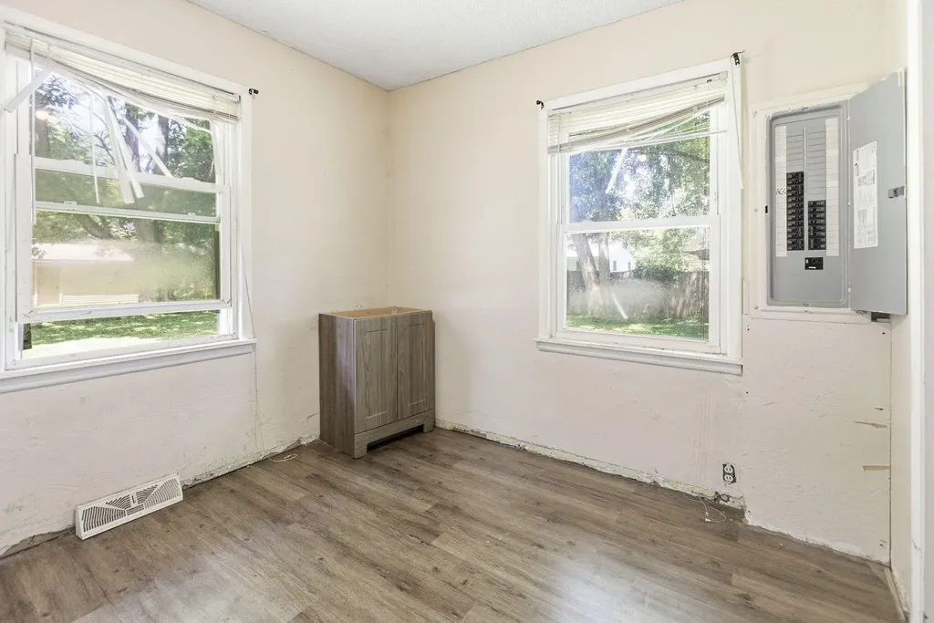 7275 Helen Coloma Charter Township MI 49038