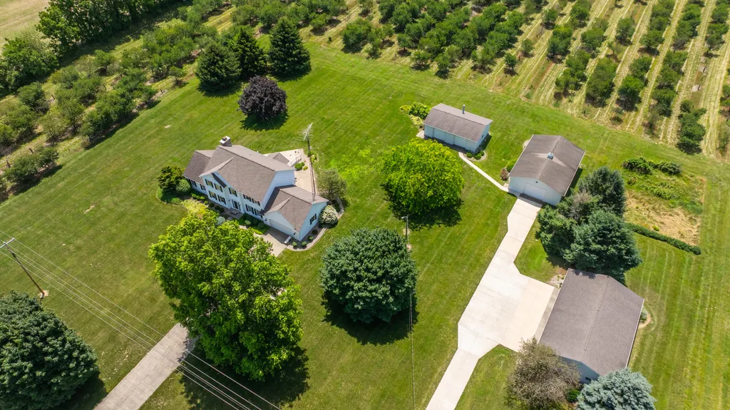 31401 Middle Crossing Road Silver Creek Township MI 49047