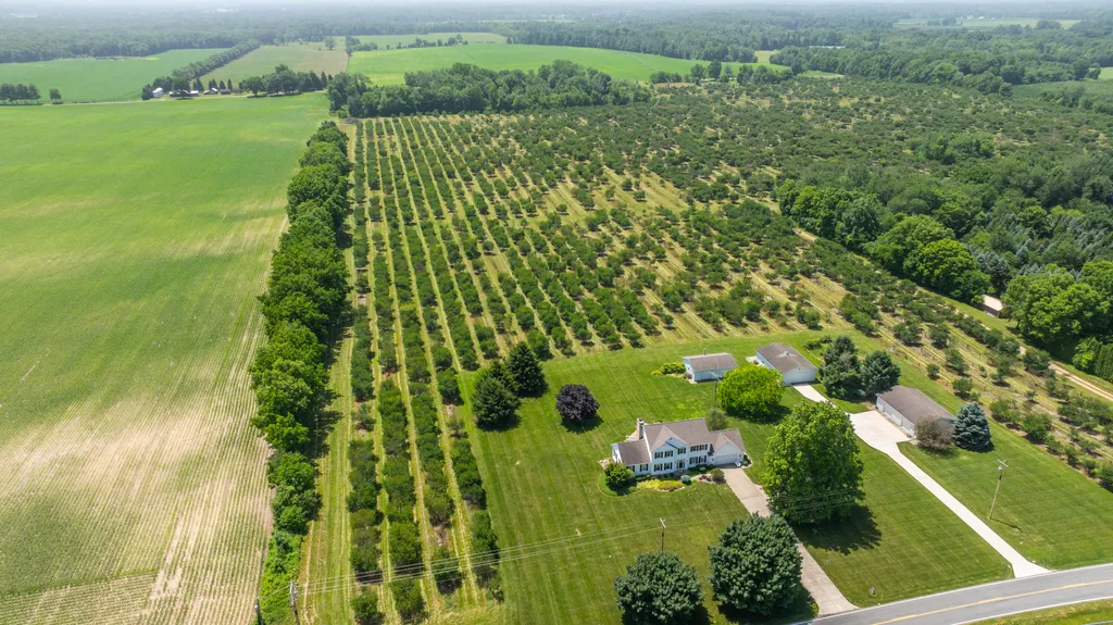 31401 Middle Crossing Road Silver Creek Township MI 49047