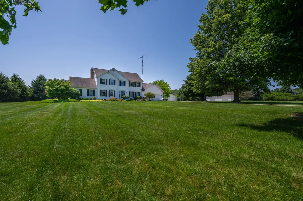 31401 Middle Crossing Road Silver Creek Township MI 49047