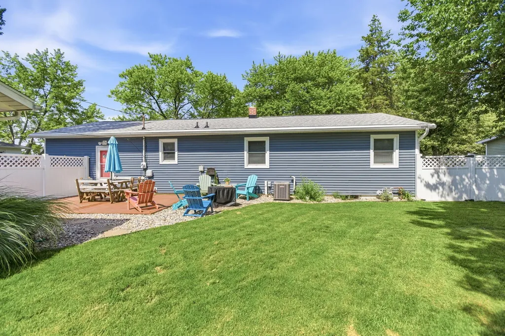 3663 Arbor Street St. Joseph Charter Township MI 49085