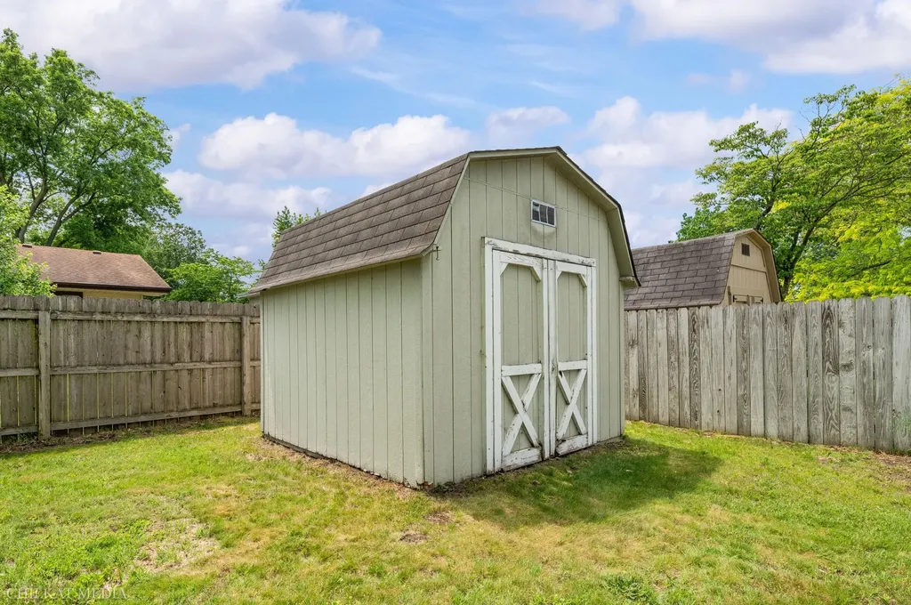 1346 Desmond Street Lincoln Charter Township MI 49085
