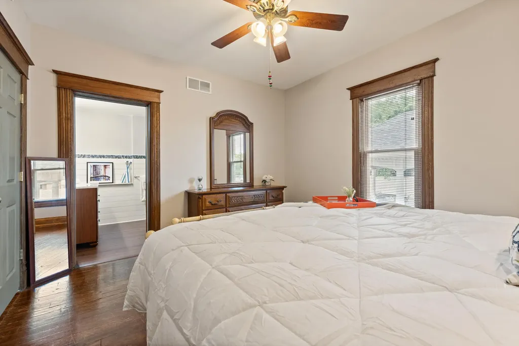 424 Huron Street South Haven City MI 49090