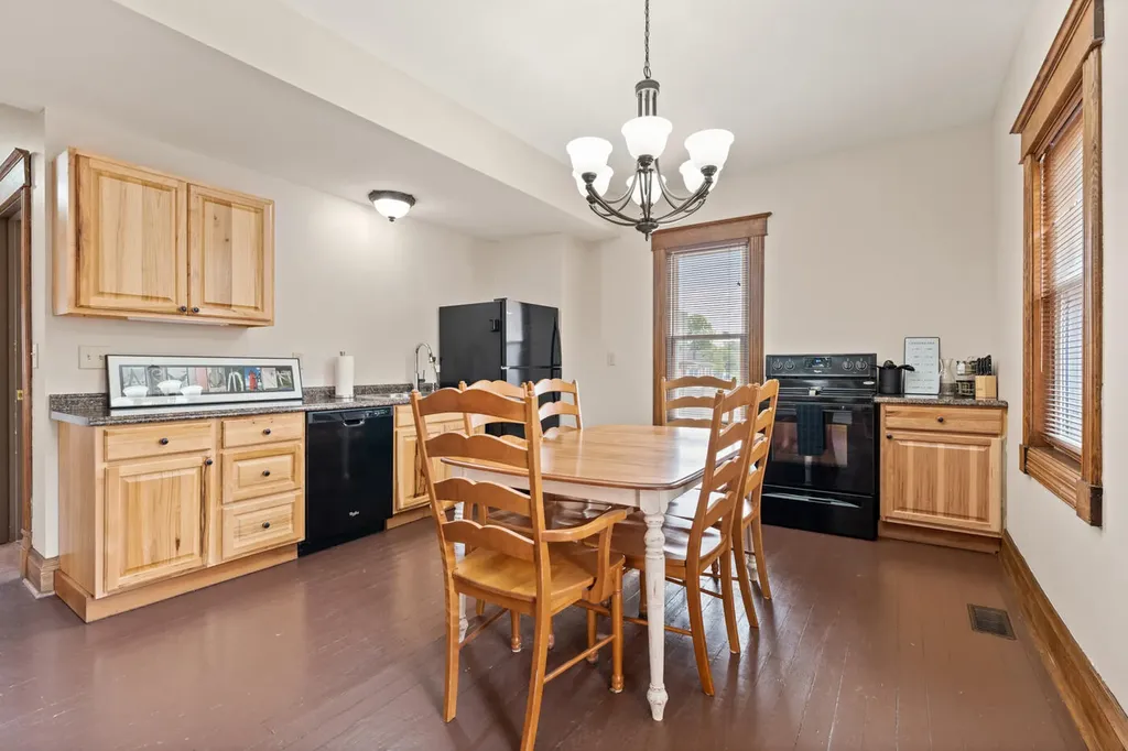 424 Huron Street South Haven City MI 49090