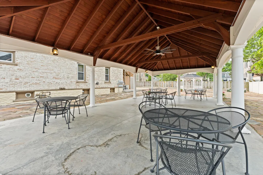 424 Huron Street South Haven City MI 49090