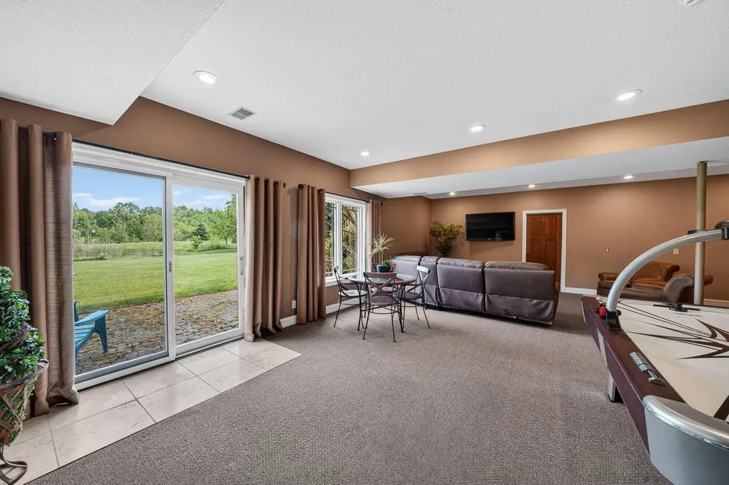 30166 Lloyd Lane Milton Township MI 49120