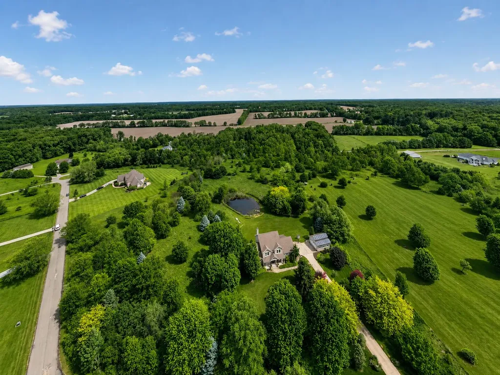 30166 Lloyd Lane Milton Township MI 49120
