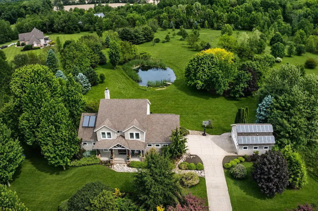30166 Lloyd Lane Milton Township MI 49120