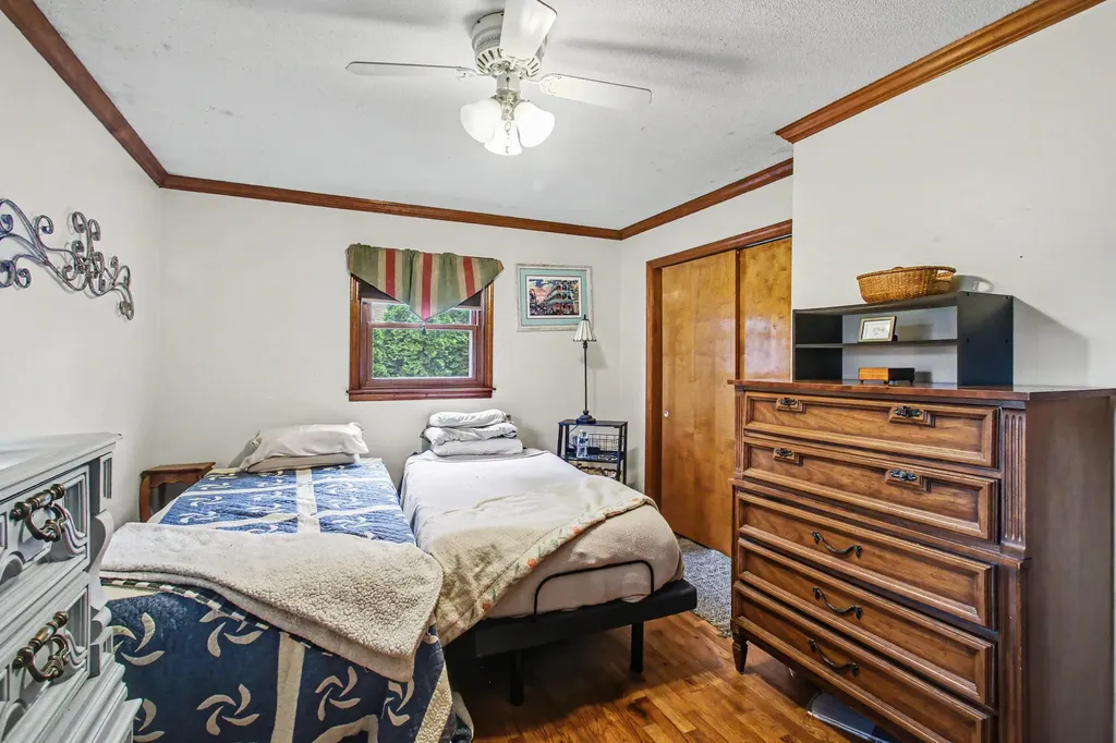 2125 Pawnee Path Lincoln Charter Township MI 49127