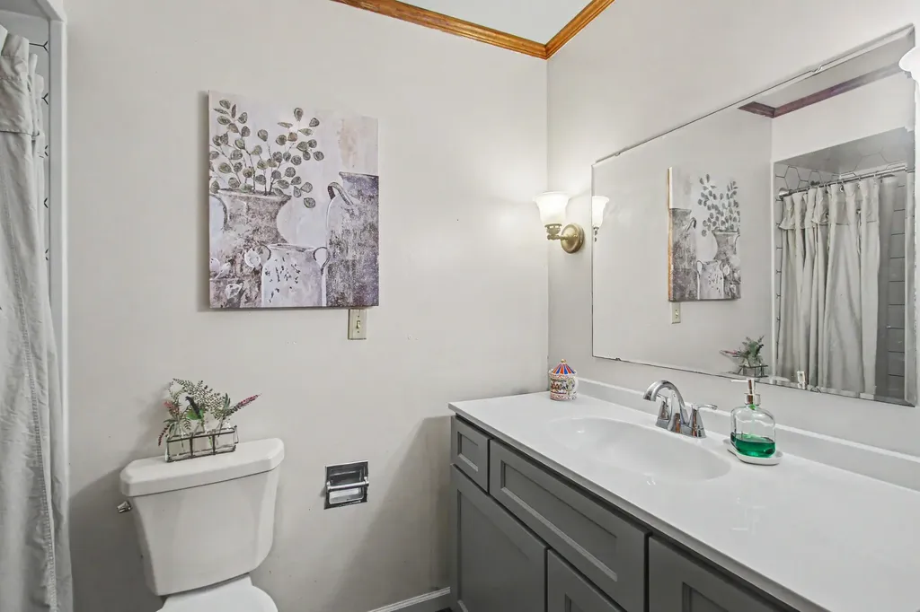 2125 Pawnee Path Lincoln Charter Township MI 49127