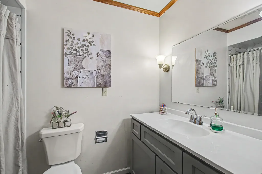 2125 Pawnee Path Lincoln Charter Township MI 49127