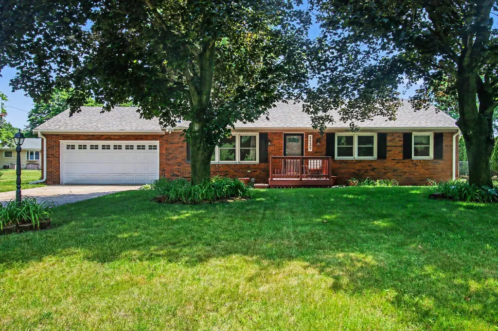 2125 Pawnee Path Lincoln Charter Township MI 49127