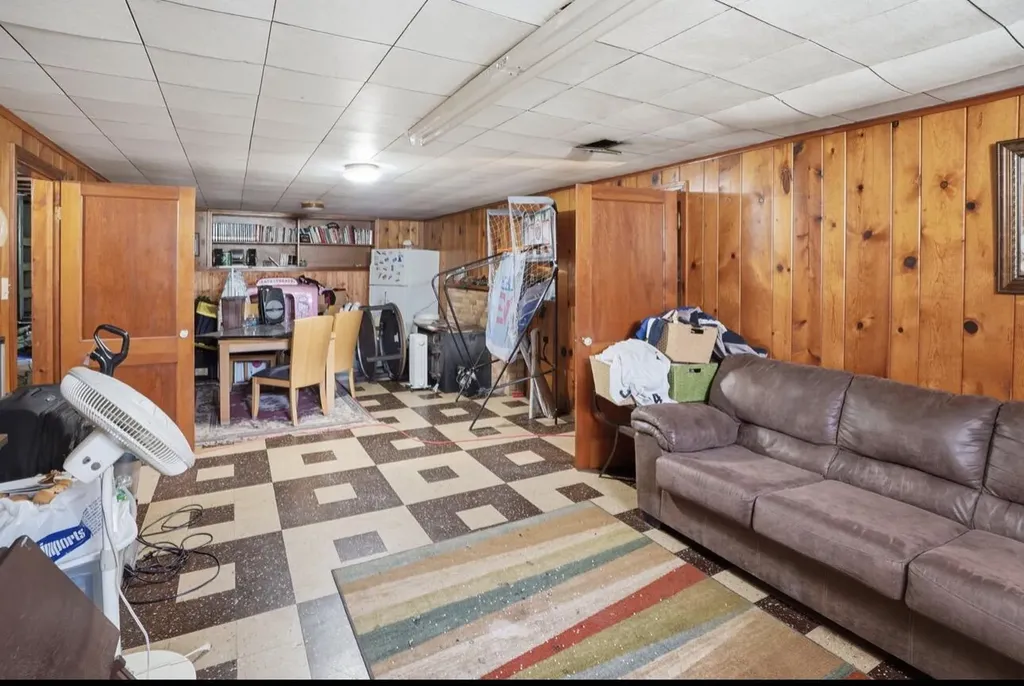 1443 Ogden Avenue Benton Charter Township MI 49022