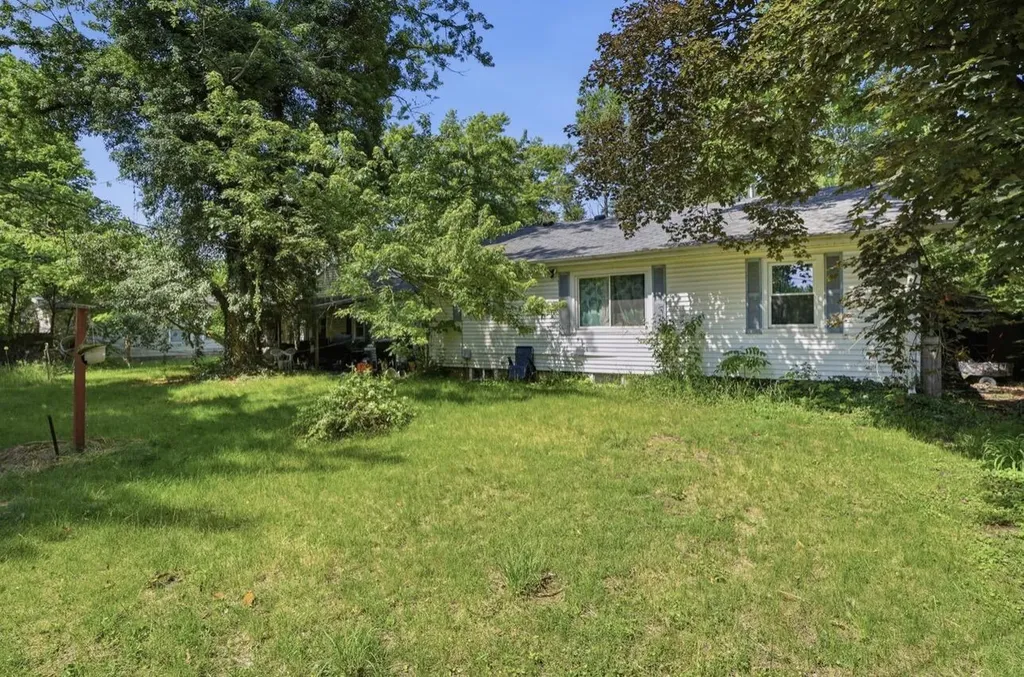 1443 Ogden Avenue Benton Charter Township MI 49022