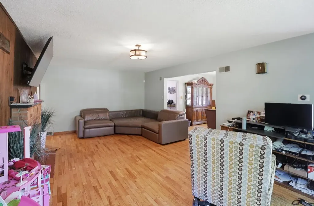 1443 Ogden Avenue Benton Charter Township MI 49022
