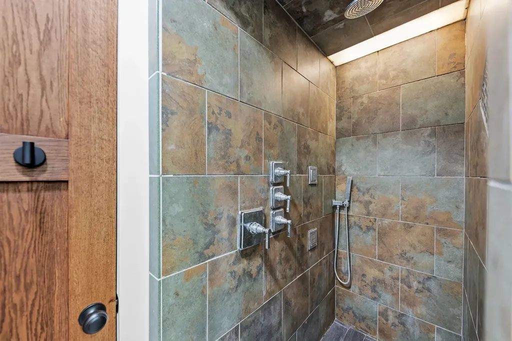 12241 Flynn Road Chikaming Township MI 49125