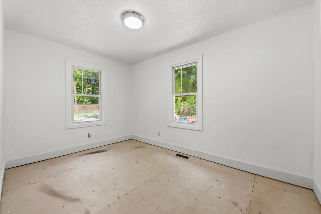 12241 Flynn Road Chikaming Township MI 49125