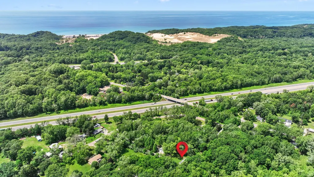12241 Flynn Road Chikaming Township MI 49125